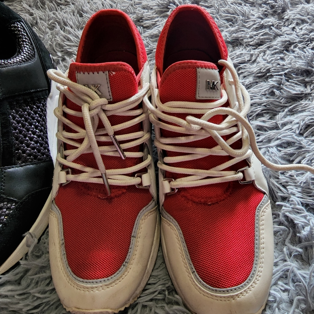 Womens Mk womens shoes 2 pair - Picture 4 of 5